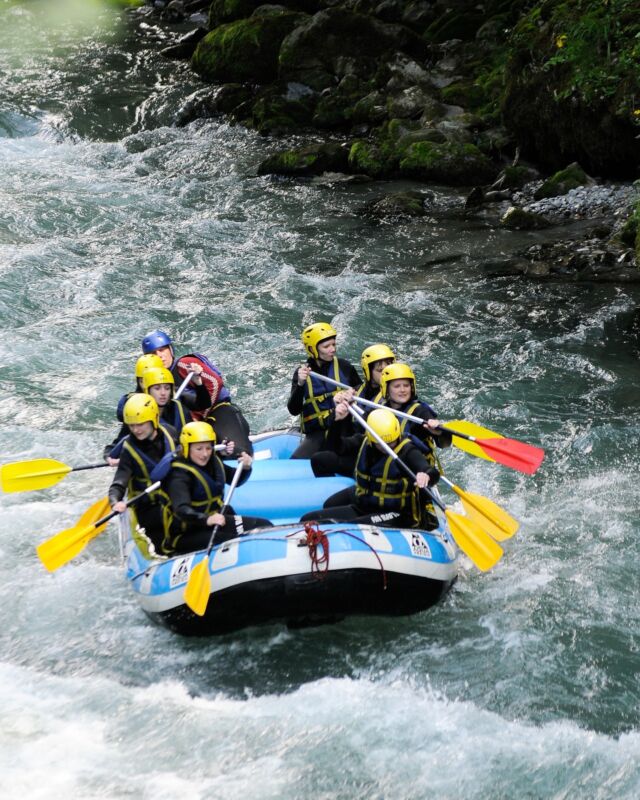 White Water Rafting...

Riding the rapids in the French Alps! 
Have you ever tried this exciting activity? 💦

If you want to give it a go this summer, we highly recommend frogs rafting who have the most amazing team! 

@frogsrafting 
#whitewaterrafting #adventuretime #morzinesummer #selfcateredchalet #mountainspaces #adventureholiday #mountainholiday #summerinthealps #familytravel #portesdusoleil #frenchalps #france