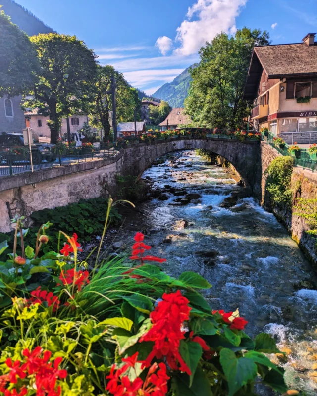 Good Morning Morzine 🌷☀️

@morzineofficiel

#hellomonday #morzinesummer #selfcateredchalet #frenchalps #morzine #summerinthealps